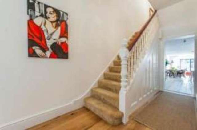  Image of 4 Bedroom Terraced for sale at London  Mortlake, SW14 8JQ