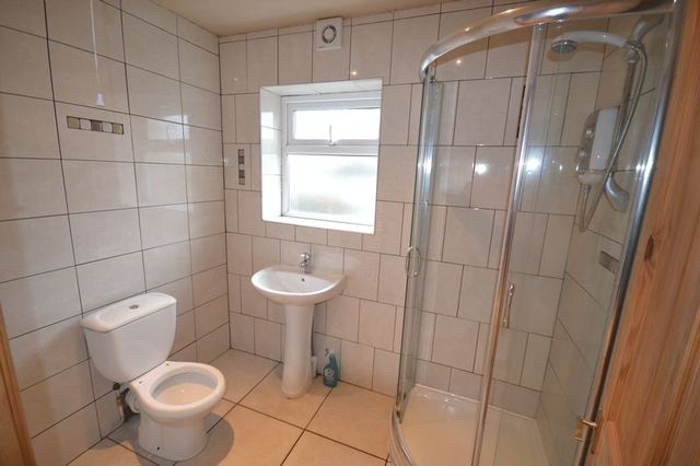  Image of 4 Bedroom Semi-Detached to rent at Maescader  Pencader, SA39 9HQ