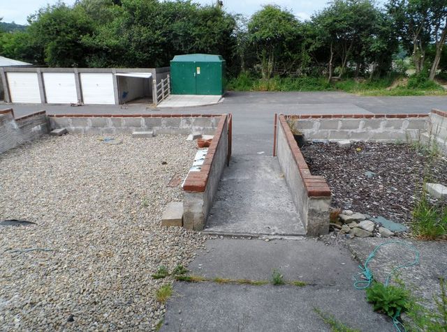  Image of 4 Bedroom Semi-Detached to rent at Maescader  Pencader, SA39 9HQ