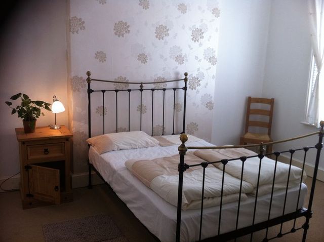  Image of 2 Bedroom Flat to rent at Nightingale Road  Southsea, PO5 3JN