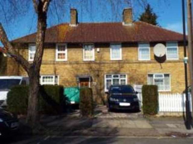  Image of 3 Bedroom Terraced for sale at London  Noel Park, N22 5ES