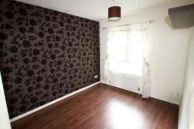  Image of 2 Bedroom Flat for sale at Cathcart Glasgow Castlemilk, G44 4SR