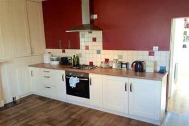  Image of 3 Bedroom Terraced to rent at Torquay, TQ1 1PA