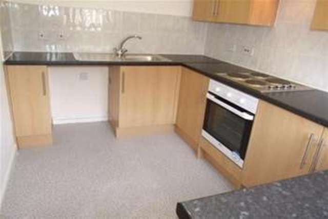  Image of 2 Bedroom Flat to rent at Southend-on-Sea, SS2 6HL