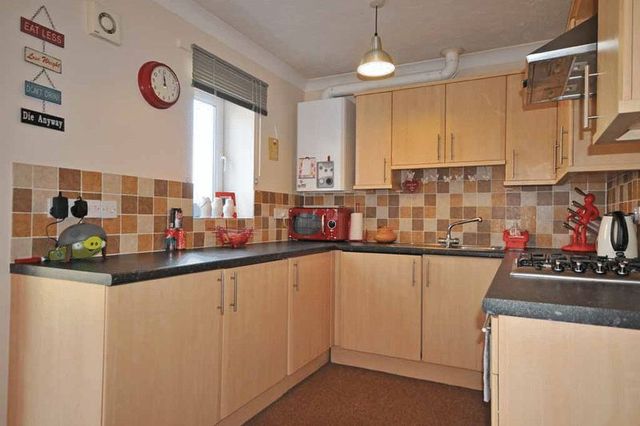  Image of 2 Bedroom Property to rent at Prospect Place St Thomas Exeter, EX4 1JA