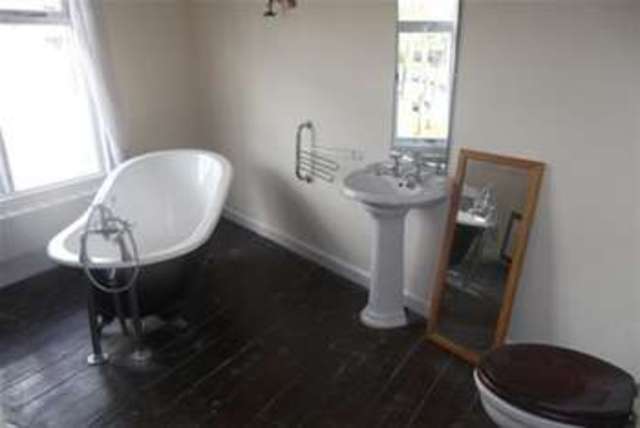  Image of 2 Bedroom Semi-Detached to rent at Birmingham, B17 9LJ