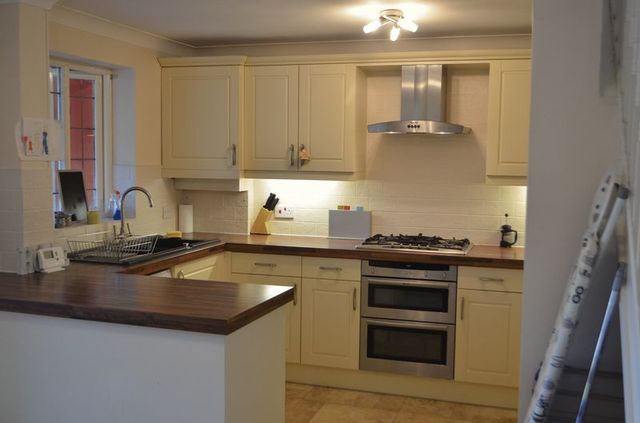 Image of 3 Bedroom Semi-Detached to rent at Rowan Close  Barrow-Upon-Humber, DN19 7SL
