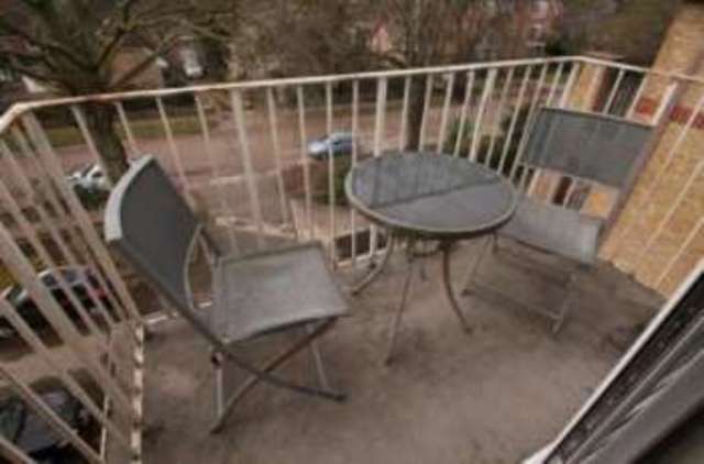  Image of 1 Bedroom Flat for sale at 37 The Avenue Beckenham Beckenham, BR3 5EE
