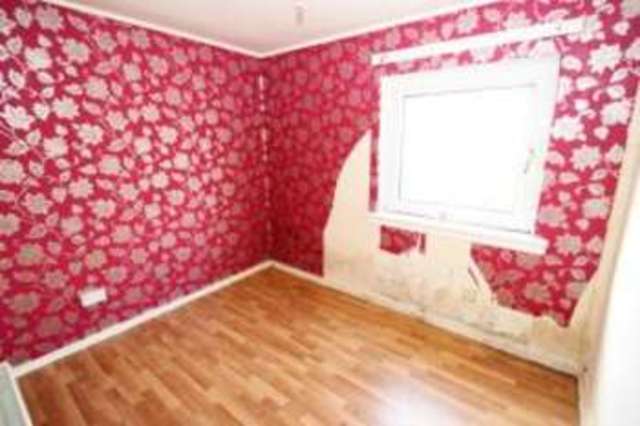  Image of 3 Bedroom Maisonette for sale at Cumbernauld Glasgow Abronhill, G67 3DX