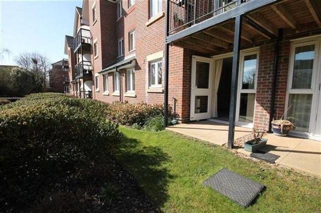  Image of 1 Bedroom Flat for sale at Shoreham-by-Sea, BN43 5AN