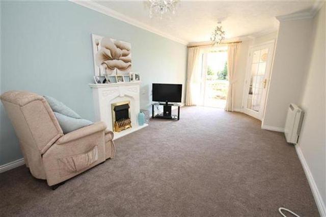  Image of 1 Bedroom Flat for sale at Shoreham-by-Sea, BN43 5AN