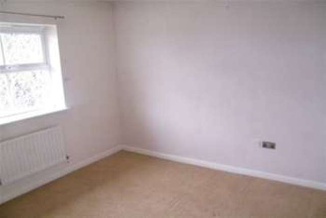  Image of 3 Bedroom Property to rent at Basildon, SS15 4HP