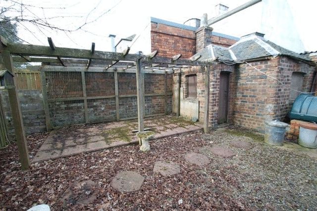  Image of 3 Bedroom Detached for sale at Strawfrank Road Carstairs Junction Lanark, ML11 8PP