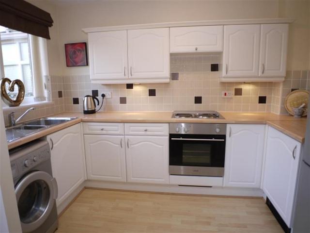  Image of 3 Bedroom Terraced for sale at Bramley  Pudsey, LS13 4NF