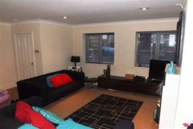  Image of 1 Bedroom Flat to rent at Sheffield, S9 1LJ