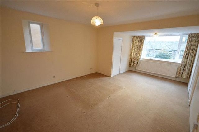  Image of 4 Bedroom Detached for sale at The Knoll  Prenton, CH43 5UZ