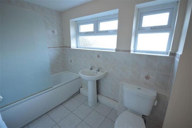  Image of 4 Bedroom Detached for sale at The Knoll  Prenton, CH43 5UZ