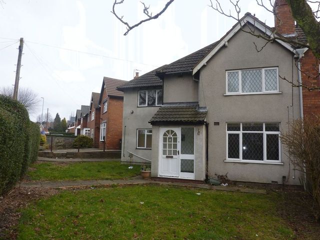  Image of 4 Bedroom Semi-Detached to rent at Trees Road  Walsall, WS1 3JU
