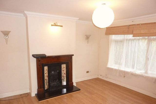  Image of 4 Bedroom Semi-Detached to rent at Trees Road  Walsall, WS1 3JU