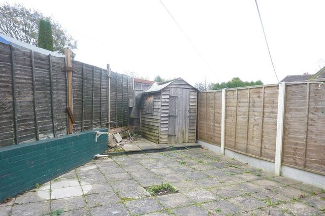  Image of 4 Bedroom Semi-Detached to rent at Trees Road  Walsall, WS1 3JU