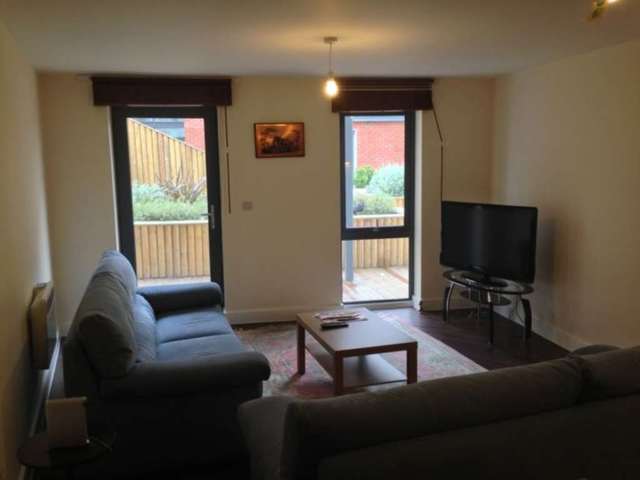  Image of 2 Bedroom Flat Share to rent at Uxbridge Road Acton London, W3 9BF