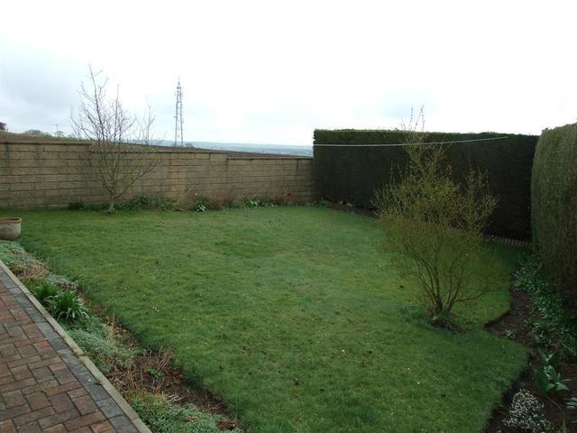  Image of 3 Bedroom Bungalow for sale at Hunmanby  Hunmanby, YO14 0LA