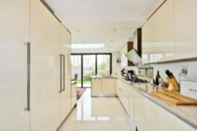  Image of 3 Bedroom Semi-Detached for sale at West Horsley Leatherhead West Horsley, KT24 6BH