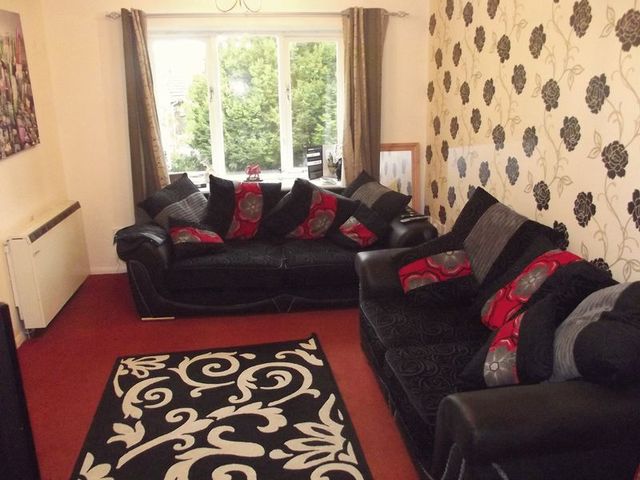  Image of 1 Bedroom Flat to rent at Wootons Court  Cannock, WS11 6XR