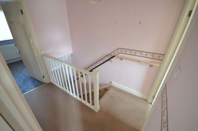  Image of 3 Bedroom Terraced for sale at Birchwood  Carterton, OX18 3JT