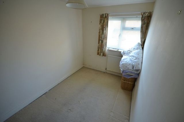  Image of 3 Bedroom Terraced for sale at Birchwood  Carterton, OX18 3JT
