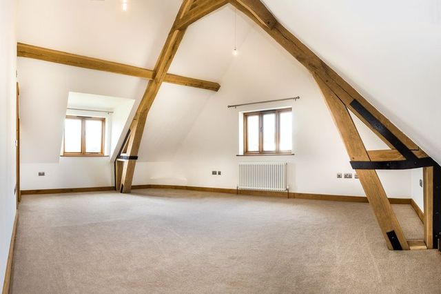  Image of 5 Bedroom Detached for sale at Buntingford, SG9 0BN