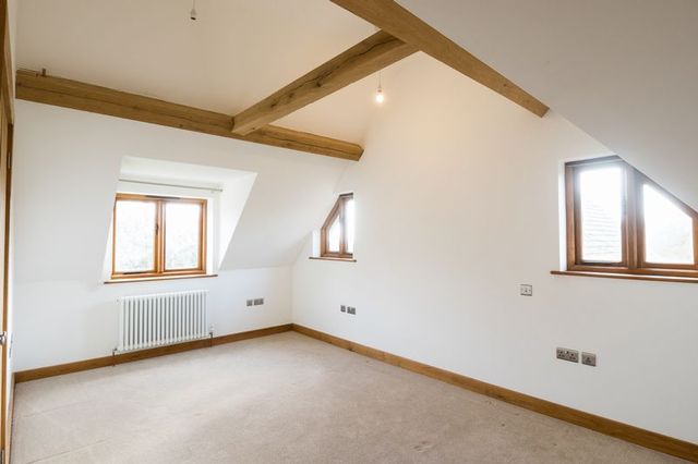  Image of 5 Bedroom Detached for sale at Buntingford, SG9 0BN