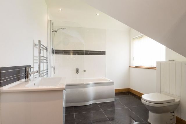  Image of 5 Bedroom Detached for sale at Buntingford, SG9 0BN