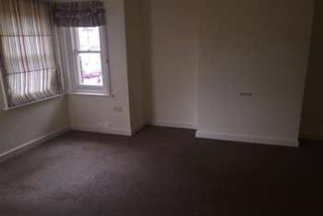  Image of 1 Bedroom Flat to rent at Poole, BH14 9DF