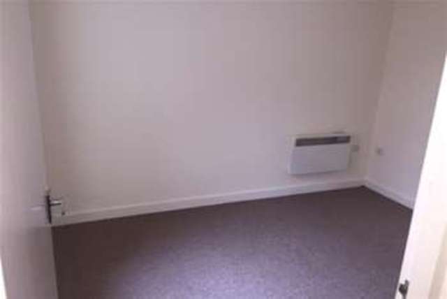 Image of 1 Bedroom Flat to rent at Poole, BH14 9DF