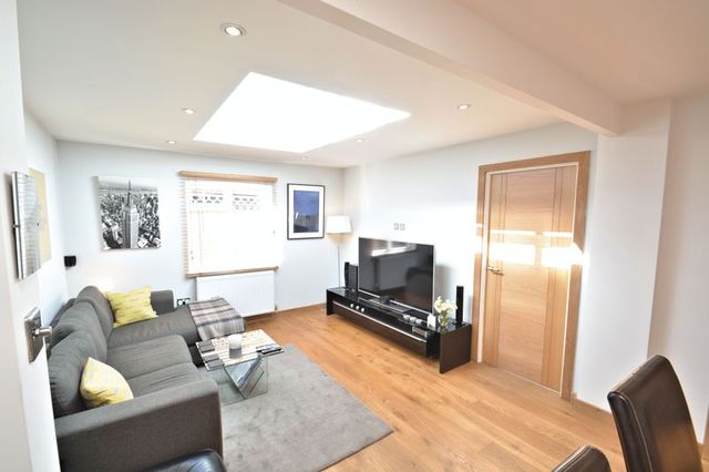  Image of 4 Bedroom Detached for sale at Bessels Way Blewbury Didcot, OX11 9NN