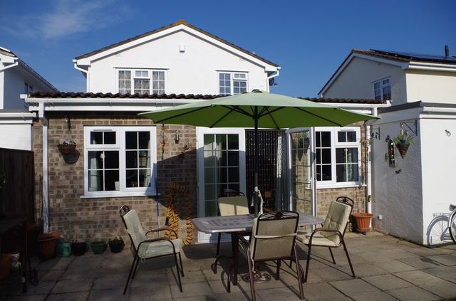  Image of 3 Bedroom Detached for sale at Brue Crescent  Burnham-On-Sea, TA8 1LR