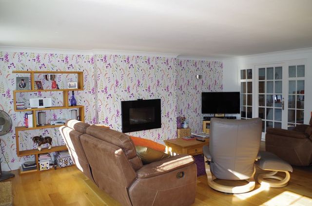  Image of 3 Bedroom Detached for sale at Brue Crescent  Burnham-On-Sea, TA8 1LR