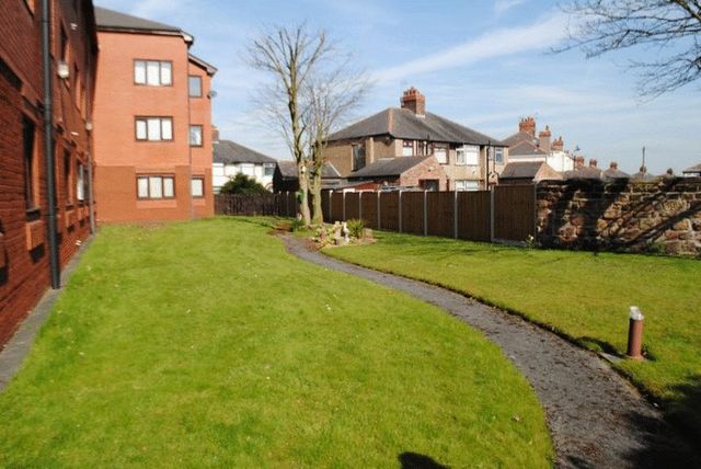  Image of 2 Bedroom Flat for sale at Castle Keep  Liverpool, L12 5LD