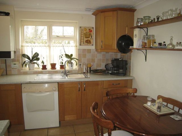  Image of 2 Bedroom Cottage for sale at Curzon Street  Calne, SN11 0DE