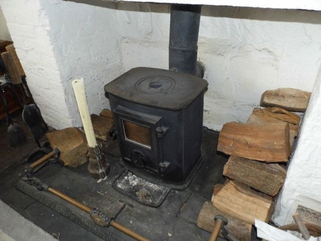  Image of 2 Bedroom Cottage for sale at Curzon Street  Calne, SN11 0DE