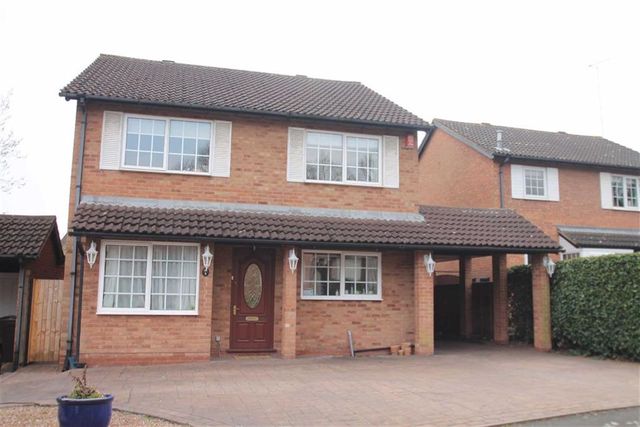  Image of 4 Bedroom Property for sale at Framefield Drive Solihull Solihull, B91 2SR