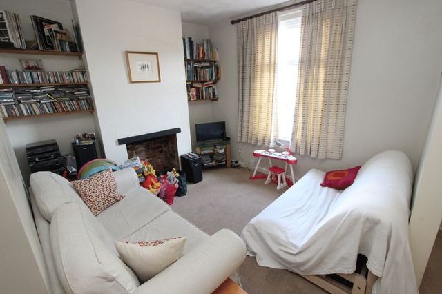  Image of 2 Bedroom Terraced for sale at Cracknore Road Freemantle Southampton, SO15 1JE