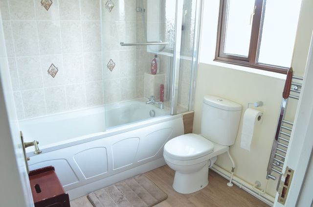  Image of 3 Bedroom Detached for sale at Hale Close Glebe Park Lincoln, LN2 4TZ