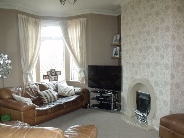  Image of 3 Bedroom Terraced for sale at Walker Street  Heywood, OL10 1HJ