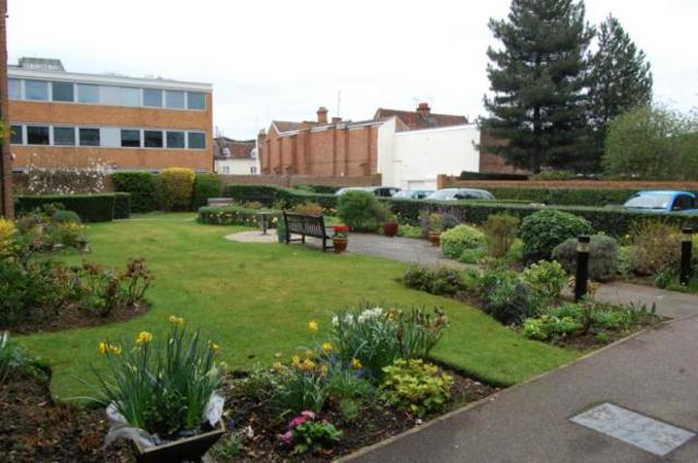  Image of 1 Bedroom Flat to rent at Cardington Road Bedford Bedford, MK42 0RL