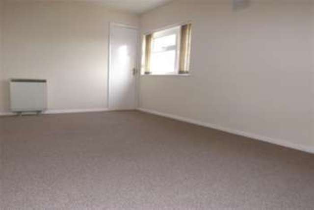 Image of 2 Bedroom Detached to rent at Lutterworth, LE17 6LL