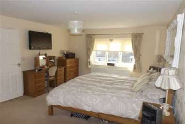  Image of 4 Bedroom Detached to rent at Olney, MK46 4EL
