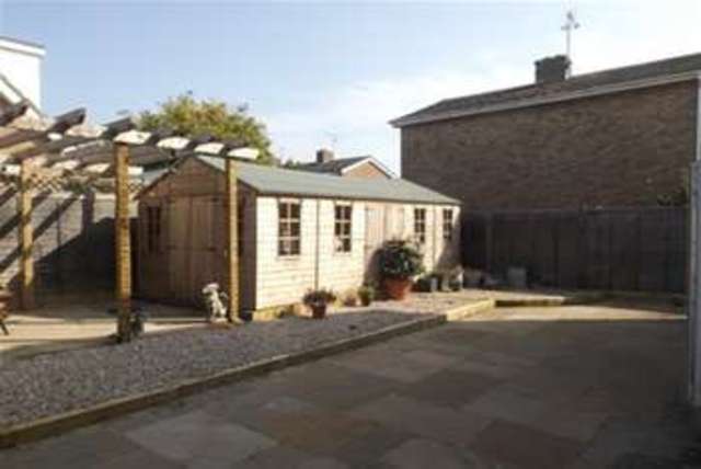  Image of 4 Bedroom Detached to rent at Olney, MK46 4EL