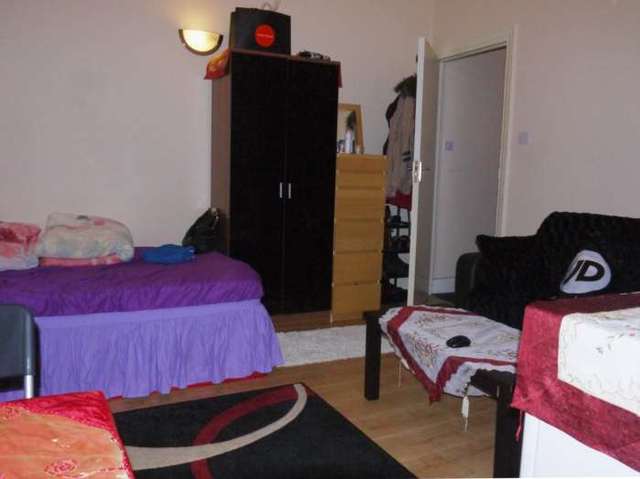  Image of Studio to rent at Leytonstone Road Stratford London, E15 1SE